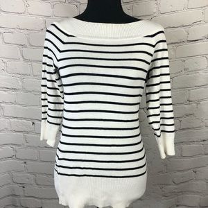 White House Black Market: Cowl Neck Elbow Length Black & White Sweater. Size(XS)